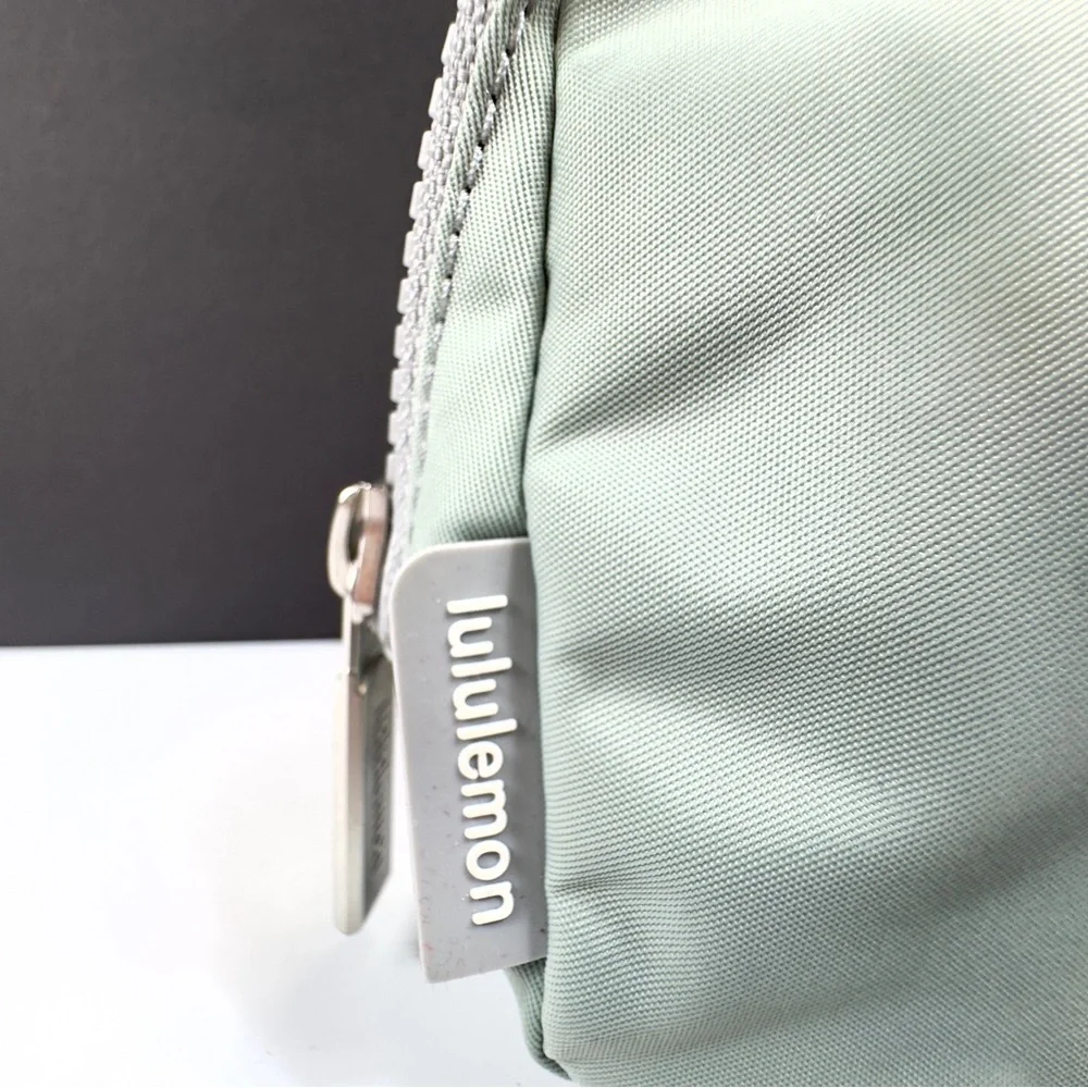 Lululemon Everywhere Belt Bag Crossbody - Color Silver Drop NWOT